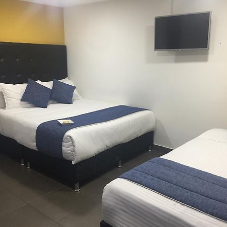 Hotel Aj Ferial Bogotá Eksteriør billede